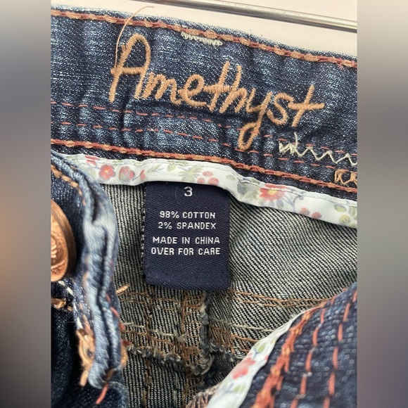 Amethyst jeans hemmed to 30 - Picture 5 of 5